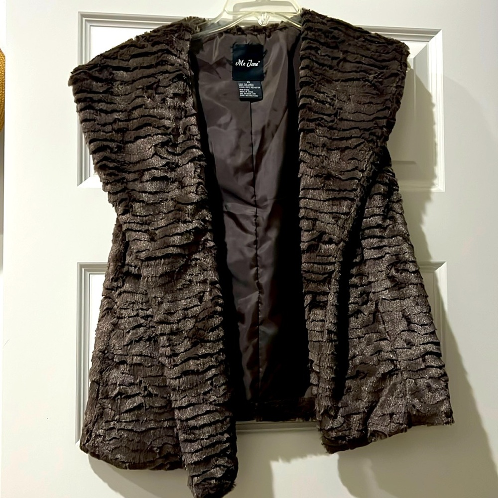 Fur vest